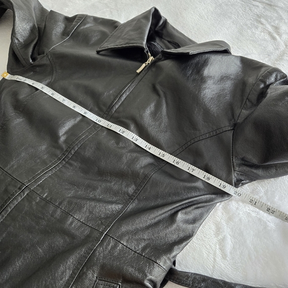 Oscar Piel Women's Belted Leather Short Trench Coat Size Large - Picture 14 of 16